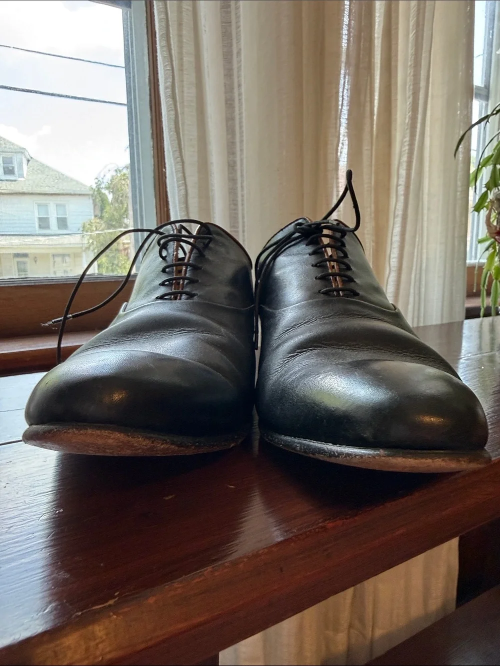 Crockett & Jones oxfords. Men's Black Leather Lace-Up Dress Shoes w/ Brown Trim - Picture 4 of 10